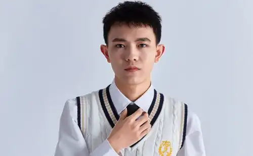 他是德华最好的兄弟,如今却是最惨主播,更是成为全网狙击第一人
