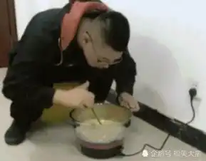 搞笑gif趣图哥们儿真是自习室里的一股清流
