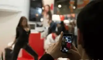 这是在玩什么,太污了,带我一个
