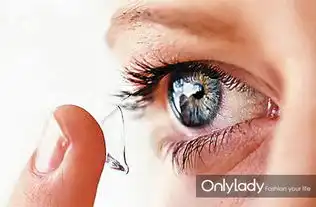 wuli涛涛搞砸时装周伪混血造型混上台美瞳好抢眼
