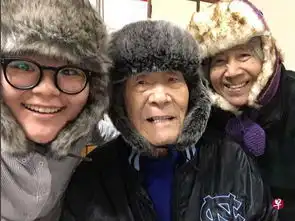 台女孩为失智爷爷纪录生活意外寻回大陆失散多年家人
