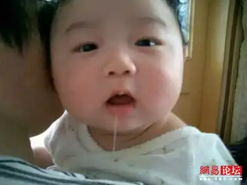 搞笑趣图宝宝卖萌让妈妈哭笑不得