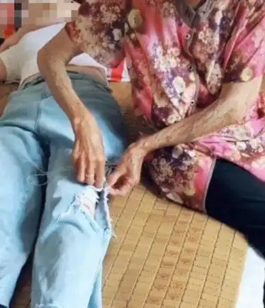 轻松一刻勤恳加班的人是什么媛任劳任媛
