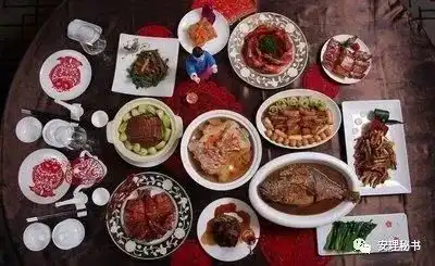 线上年味vs线下年味
