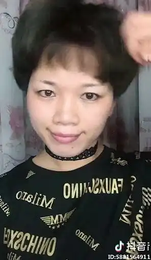这哪里是在化妆明明是在脸上搞装修嘛
