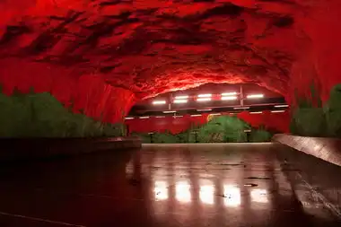 世界上最有趣的地铁站高清组图