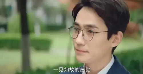 镇魂女孩除了沉迷于朱一龙的颜,对他的演技也是很认可的
