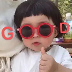 黑色口红也能涂这么好看,除了她还有谁