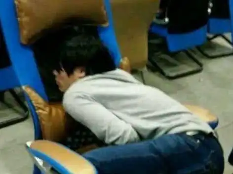 搞笑图片老公不舒服,让我下碗西红柿鸡蛋面
