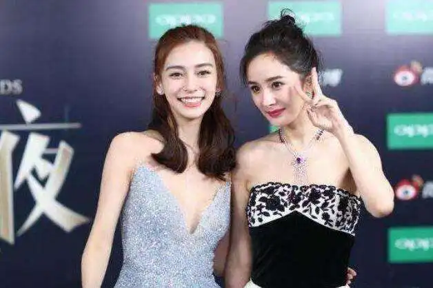 baby为杨幂庆生,配图裁掉倪妮引热议,这就是真假姐妹情
