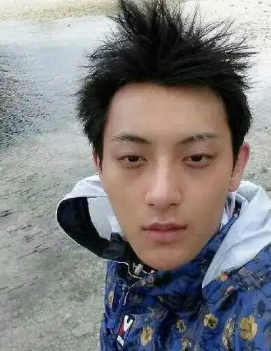没有丑男人,只有懒男人,男明星卸了妆,真是比女明星还吓人
