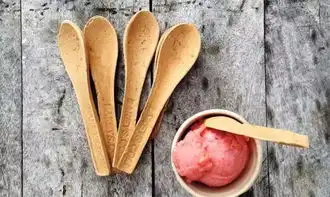 为了干掉全球垃圾,他发明能吃的勺子
