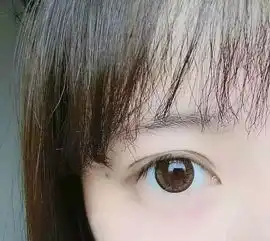 这个美瞳的款式叫什么名字牌子是爱漾美瞳.
