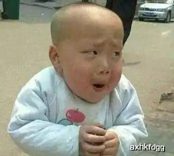 搞笑gif趣图重量级人物闪亮登场姑娘一脸茫然
