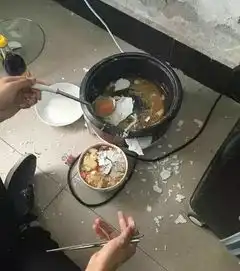 搞笑图片是做错了什么,狠心让他承受这种折磨
