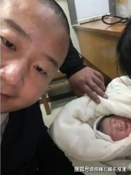 网红giao哥官宣当爸晒爱女照片难掩激动我会用余生保护你
