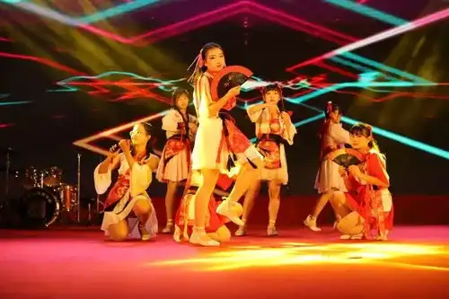 校地联合举办文艺汇演,喜迎2020年元旦

