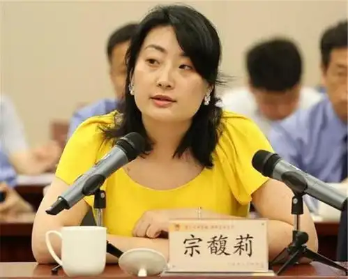 娃哈哈千金宗馥莉41岁像中年妇女,有钱人不追她,穷人她看不上

