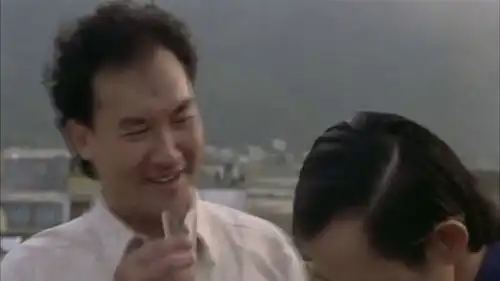 喜剧片大叔要在儿子后背刻字,不料字却写错了,真是太搞笑了