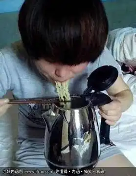 喂,你两个为啥罚站因为上课睡觉,你冷笑话精选分享身边的爆笑事儿
