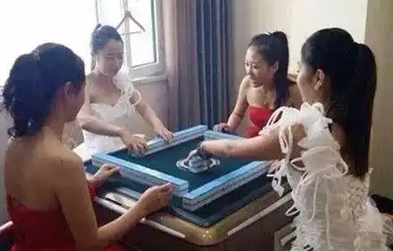 搞笑图片咱挂个水就不能安分点吗
