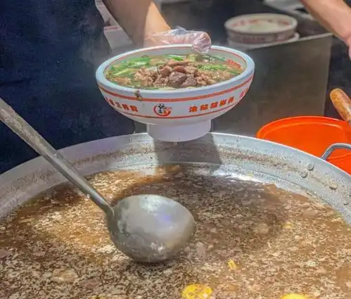 俏张飞杀猪粉西安市场启动打造社区餐饮新零售标杆