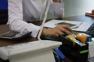 他们在珠海生活,在澳门上班,每天在路上花4个小时
