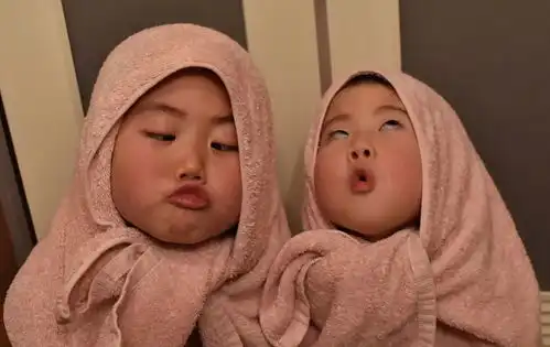 日本一妈妈因狂晒女儿的丑照走红网络网友是亲妈吗哈哈哈哈哈
