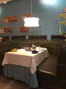 这家店搞了什么飞机,整条街独它火探秘哈尔滨首家鱼头泡饭四贝乐
