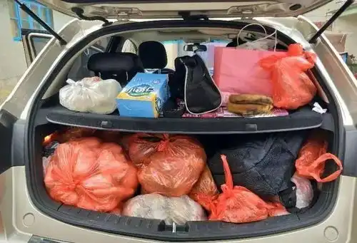 征集令回家过年,爸妈都往你的后备箱里塞了啥
