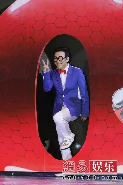 天才眼镜狗上海首映礼黄渤朱佳煜配音
