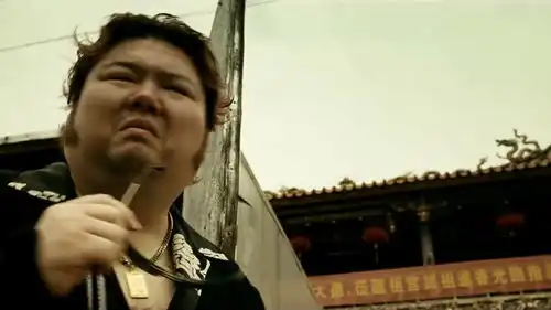 疯狂的赛车黄渤想要埋葬师傅却误与黑帮交易真是太搞笑了
