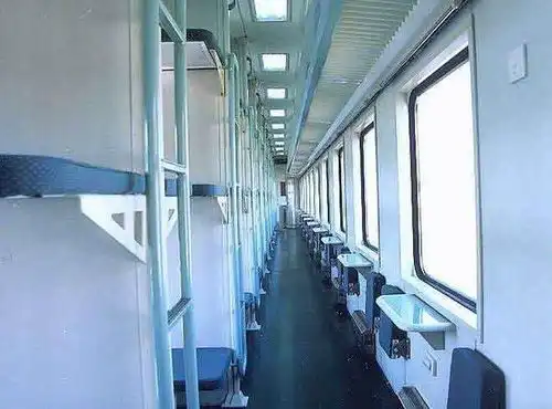 k1189卧铺车厢是什么样的图片
