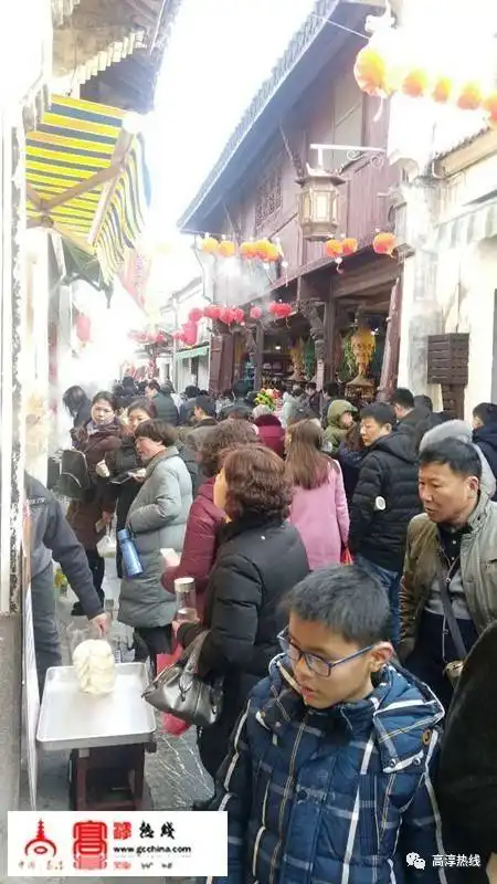 所有高淳人正月初五接财神喽图说高淳老街春节被挤爆实况
