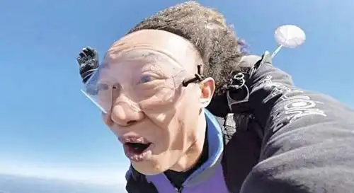 史上最尴尬的明星合影,一个比一个尴尬,最后一张目不忍视
