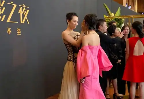周冬雨终于接下章子怡的谋女郎传承,拿出了谋女郎风成绩单
