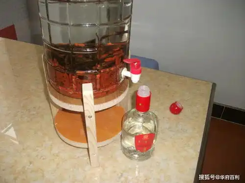给泡酒瓶做个酒瓶架
