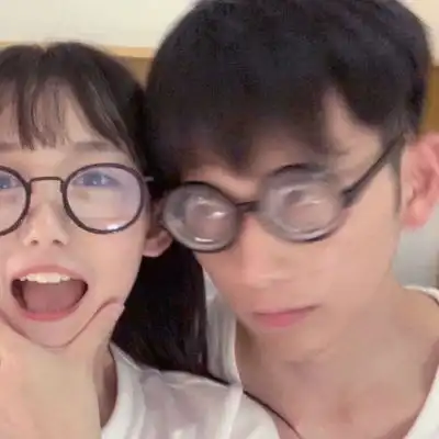 非主流真人情侣头像,一直习惯了两个人的生活
