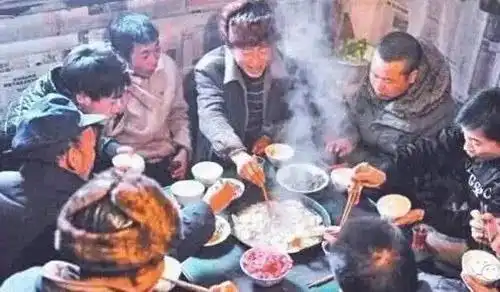 又到杀年猪,吃刨汤宴的时候了
