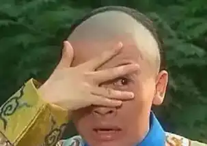 组图可爱苏有朋与新浪小编欢乐互动重现蛙哥经典表情包
