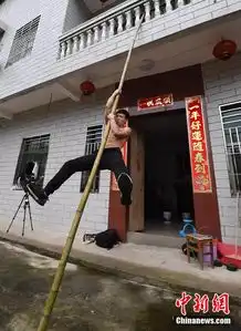 靠杀猪桌和水管练成肌肉达人这个小伙我粉了
