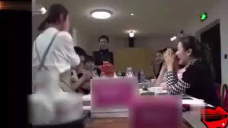 表情林心如模仿可云表情包上热搜,如此沙雕太可爱表情
