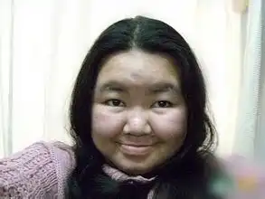 丑女照片,你们认为哪个更丑
