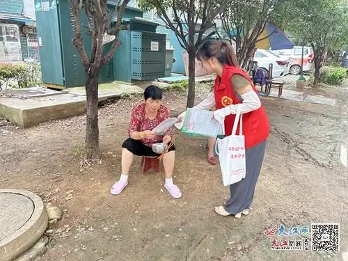 瑞昌市赛湖街道开展食品安全宣传活动组图
