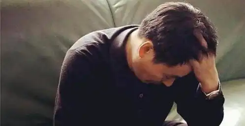 俗话说人过四十,不睡三觉,不求三人,说透了人生中的大智慧
