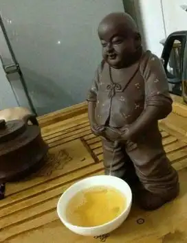 撕内裤大叔碎衣cos一周雷人囧图集锦9

