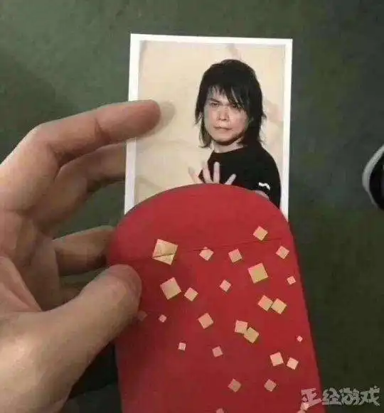 谁说手机只会疏远人际关系这些线上游戏线下也能玩的嗨

