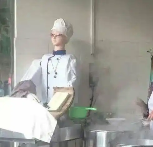 搞笑段子亲爱的,手疼了吧,来我给给你揉揉
