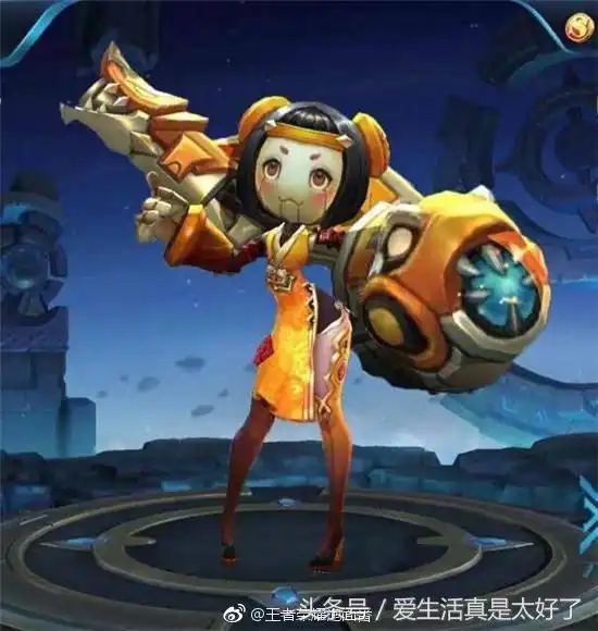 当男英雄换上了女英雄的腿蔡文姬很不服气,鲁班七号好看吗
