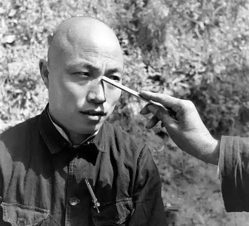 1947年陕西临潼算命现场实拍照片
